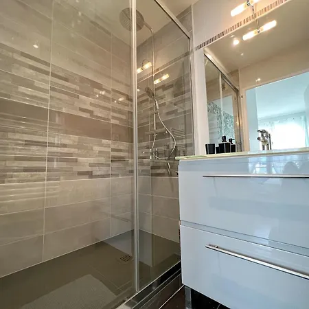 Le Saphir Apartment